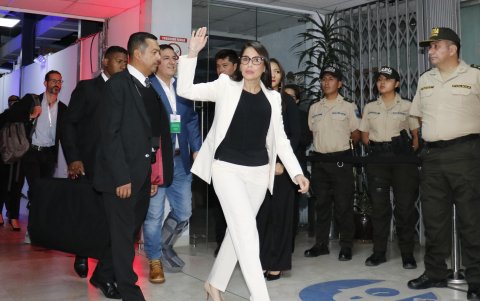 Luisa González fue elegida por Correa para correr por la Presidencia.