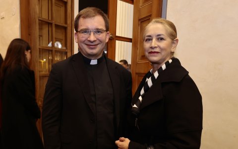 Jacek Pinocy y Carmen Flores.