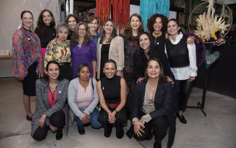 Ana María López, Carmen Pachano, María Isabel Pachano, Verónica Apolo, Cecilia Espinosa, María Mercedes Baca, Paola Escobar, Claudia Colina, Rosario Coronel, Mariana Calisto, Marcela Amoroso, Paulina Jáuregui, Elvia Puetate, Mónica Sánchez y Carla Dávalos.