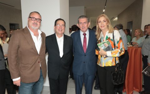 Carlos Fuentes, Alexis Durán, Alfredo Torres y Carmen Elena de Torres.