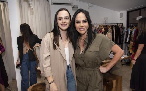 Emilia Reece y Marcela Holguín.