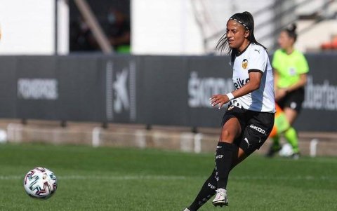 Kerlly Real, sin minutos en la derrota 2-1 ante Athletic Club.