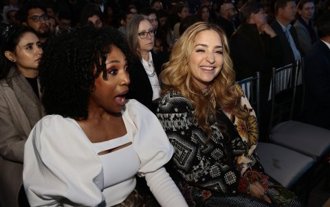 Karla Kanora y Mirella Chesa.