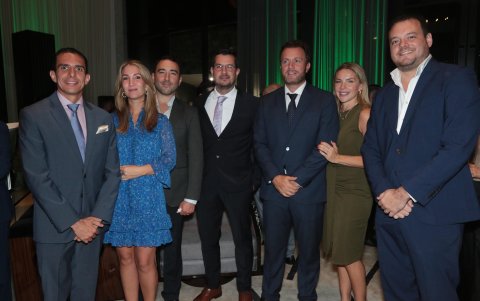 Tomás Orrantia, Melissa Müller, Roberto Dalmau José Wilches, Camilo Mesa, Cristina Taramelli y Roberto Viteri.