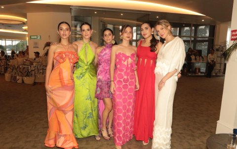 Tanya Crown, Verónica Reyes, Maritza Salas, Melissa Jorgge, Amelia Gómez y Claudia Ycaza.