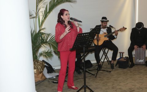 María Lorena Forero durante su presentación musical.