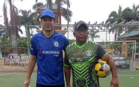 Manuel y Víctor Montoya son los líderes de la escuela de fútbol en Salitre.