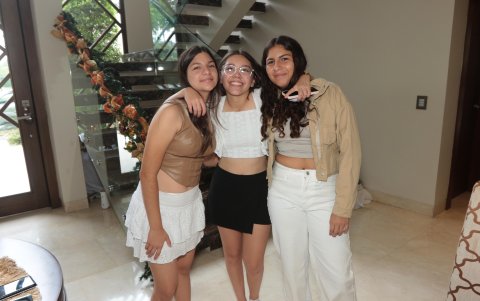 Camila Aspiazu, Isabella Romero y Fabiana Aspiazu.