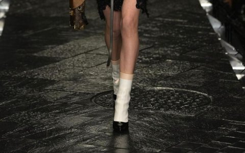 Estas botas fueron pintadas completamente a mano.