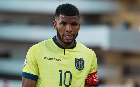 Pedro Vite figura en el medio campo de Ecuador sub 23.