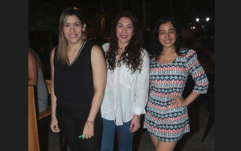 Belén Alarcón, Lizbeth Alarcón y Joyce García.