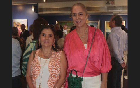 Carmenza Duque y Claudia Muñoz.