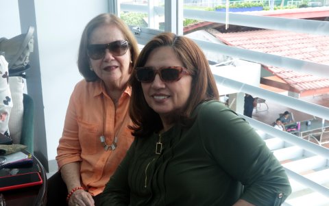 Cecilia Salcedo de Lince y Liliana Andrade.