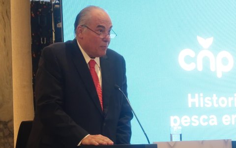 Luis Eduardo Gómez Bejarano, miembro de la Cámara Nacional de Pesquería, dirigió unas palabras a los asistentes.