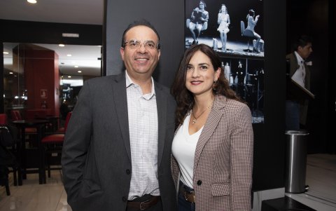 Santiago Izurieta y María Astrid Salazar.