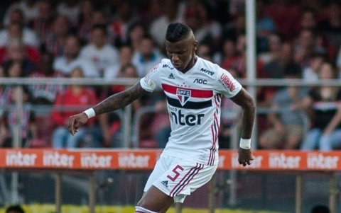 Robert Arboleda es inamovible de la zaga de Sao Paulo