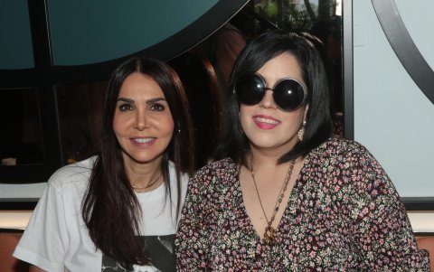 Cynthia Farah y Manena Uzcátegui.
