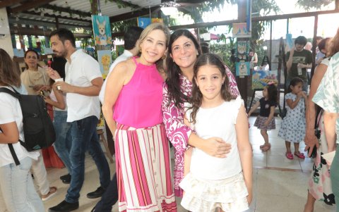 Ana María Manrique, Diana Wright y Rafaella Lasso.