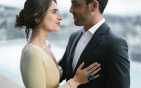 Victoria y su peculiar anillo.