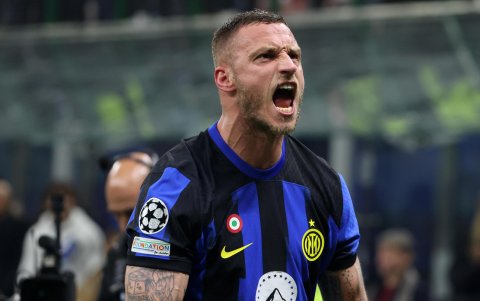 Inter Milan'Äôs Marko Arnautovic celebrates after scoring the 1-0 during the UEFA Champions League round of 16 first leg match Inter Milan vs Atletico Madrid at Giuseppe Meazza stadium in Milan, Italy