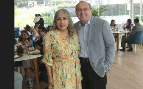 Mariana Morales de Zea y William Zea.