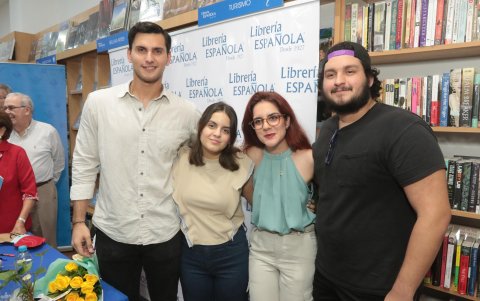 Enzo Burbano, Mercedes Aguilar, Pilar Briz y Christian Schneider.