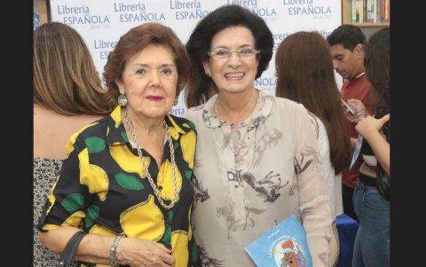 Sandra Rendón y Laly de Orellana.