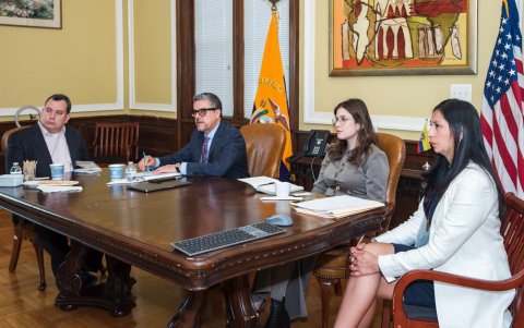 Soledad Peña Plaza funge como jefa de la misión diplomática de Ecuador en Estados Unidos.