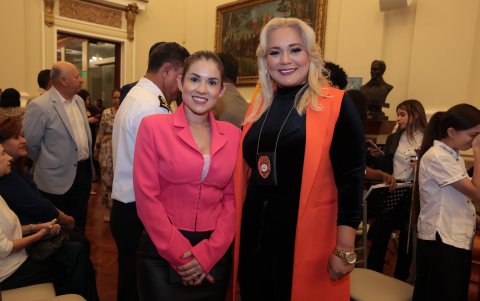 Cindy Cedeño y Katty Elisa.