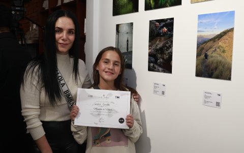 María José Jijón y la pequeña Amalia Yandún.