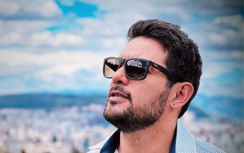 El nuevo gobernador de Imbabura es médico de profesión.