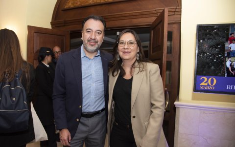 Pabel Muñoz y Maybritt Rasmussen.