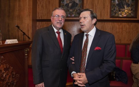 Enrique Ayala y Alfonso Pérez.