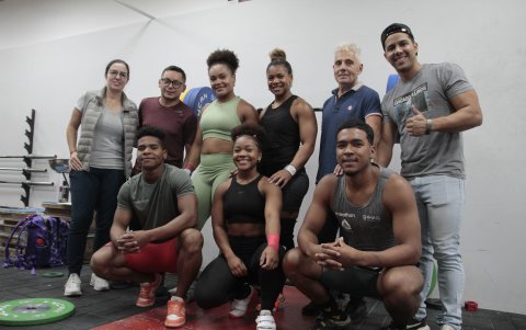 Neisi y Angie cuentan con un equipo multidisciplinario que también brinda soporte a Germán y Jéssica, los hermanos menores de las halteristas.