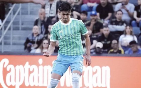 El defensor ecuatoriano Xavier Arreaga no jugó en la última derrota de Seattle Sounders