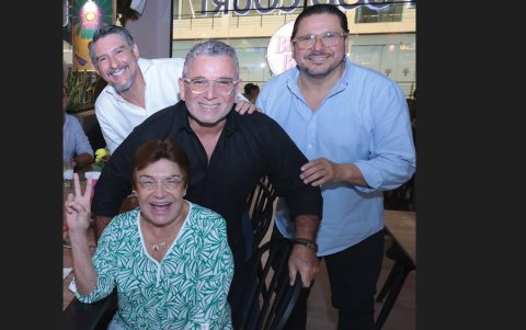 Miguel Montalvo, Polo Terán, Edmundo Jácome y Patricia González,