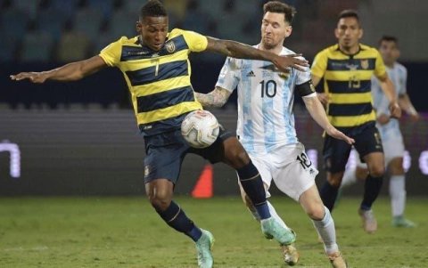 Pervis Estupiñán, esta de regreso a la Tri.