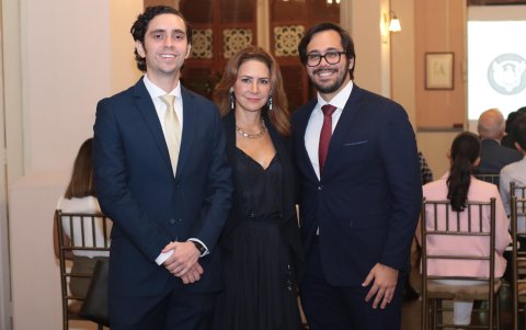 Juan Sebastián Jarrín, Priscilla Falconi Avellán y Jorge Romero.