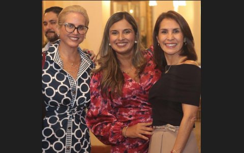Jimena Babra, María del Carmen Burgos y Priscila Altamirano.