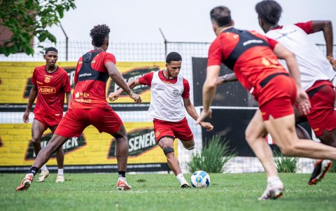 La plantilla torera retomó sus prácticas en la cancha alterna del estadio Monumental, mentalizada en recibir al líder Aucas este domingo, desde las 18:00, por LigaPro.