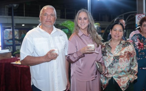 Piero Bucco, Paola Sereni y Susana Sereni.