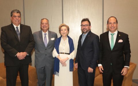 Mauro Toscanini, Gustavo Costa, Joyce de Ginatta, Salvatore Foti y Eliseo Mosconi.