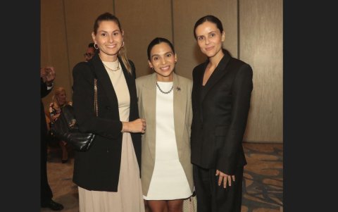 Gisella Aguirre, Andrea Gallino y María García.