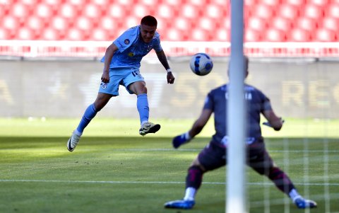 Layan Loor, con un potente zurdazo, marcó su primer gol con el Trencito en 2024.