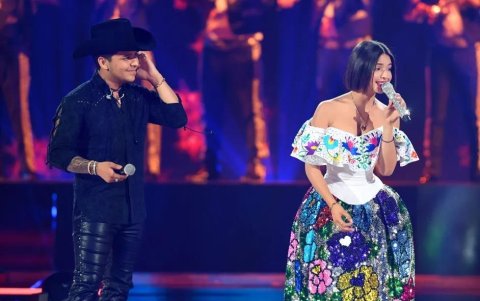 Christian Nodal y Ángela Aguilar tienen una canción en colaboración titulada 