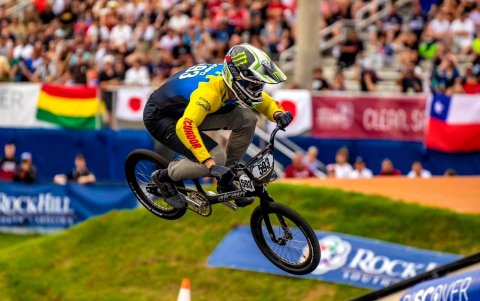 Alfredo Campo se ubica entre los mejores a nivel mundial del BMX.