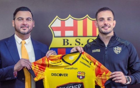 Antonio Álvarez y el nuevo 9 del ídolo, Octavio Rivero