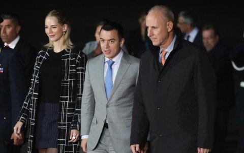 El gobernante estuvo acompañado por su esposa, Lavinia Valbonesi.