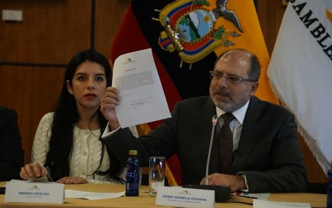 El presidente de la Asamblea negó que exista una agenda de impunidad en relación a Wilman Terán y recordó que hoy se aprobó que continúe el juicio en el Pleno.