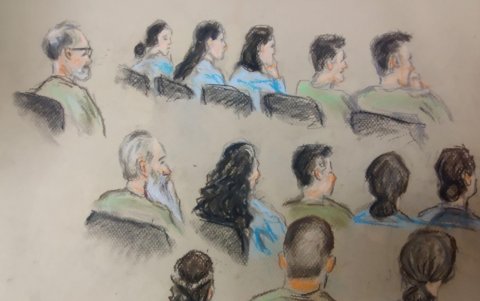 Un boceto proporcionado por el tribunal muestra a Jason Richard Struhs (i), el padre de Elizabeth Struhs, de ocho años, que murió de diabetes no tratada.